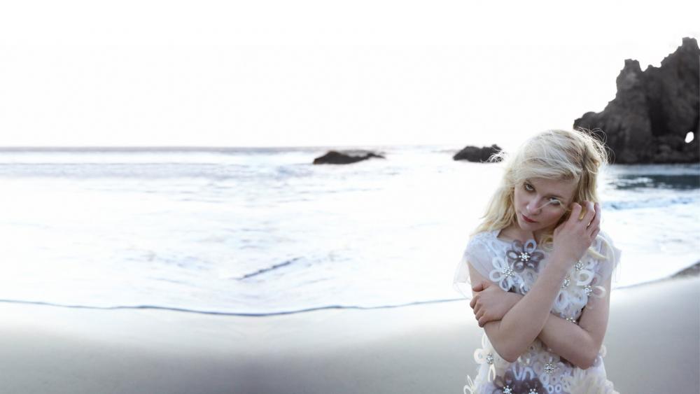 نام: Kirsten_Dunst_4_.jpg نمایش: 77 اندازه: 33.9 کیلو بایت
